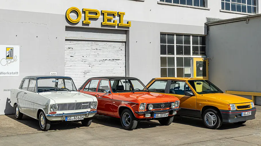 Opel Kadett, Ascona und Corsa stehend von vorne