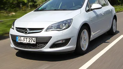 Opel Astra 1.6 SIDI Eco Turbo 2013 Test Verbrauch Kompakter Fünftürer Benziner