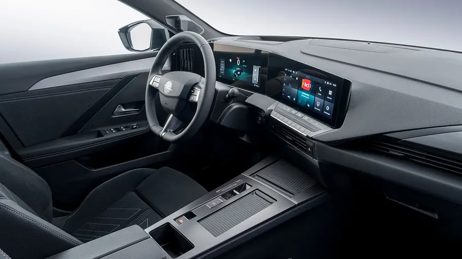 Opel Astra Facelift Das Cockpit des Opel Astra Facelift.