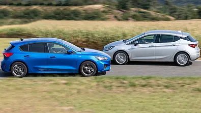 Ford Focus/Opel Astra - Foto: Frank Ratering/Aleksander Perkovic