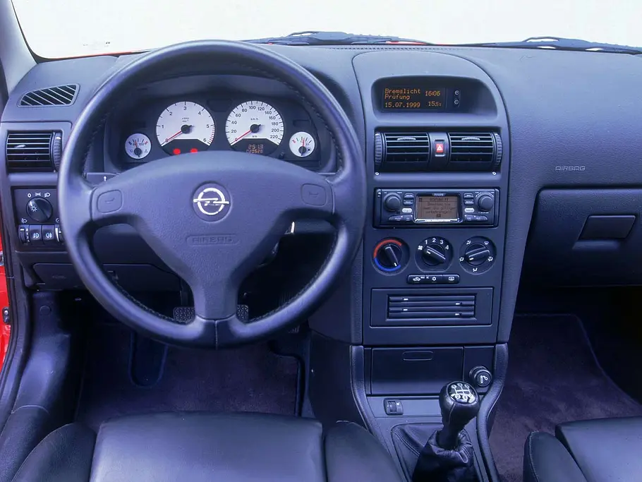 Opel Astra G Opel Astra G Cockpit