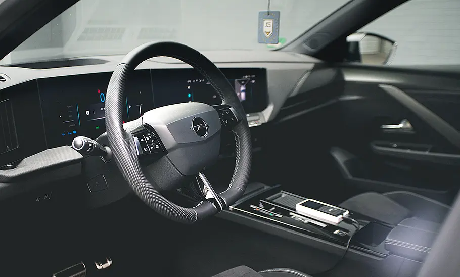Opel Astra L