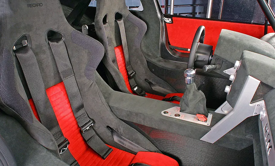 Die Vollschalensitze des Opel Astra OPC X-treme (2001).