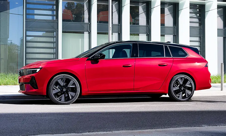 Opel Astra Sports Tourer Electric (2023)