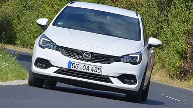 Opel Astra Sports Tourer Facelift - Foto: Zbigniew Mazar