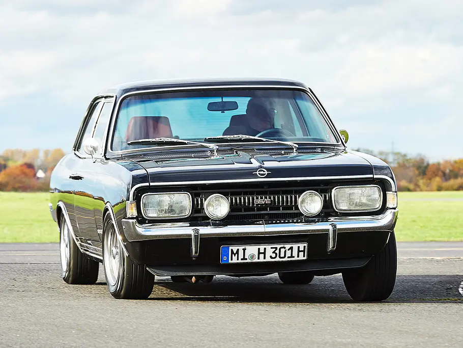opel commodore gs/e