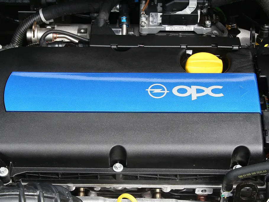 Opel Corsa OPC Nürburgring Edition Opel Corsa OPC Nürburgring Edition - Turbomotor