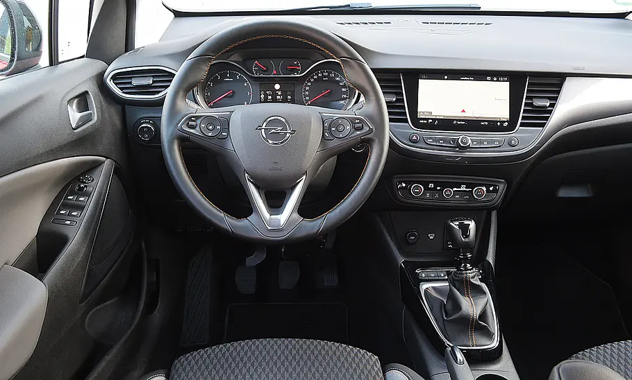 Opel Crossland X (2017)