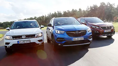 VW Tiguan, Opel Grandland X, Peugeot 3008 - Foto: Daniela Loof