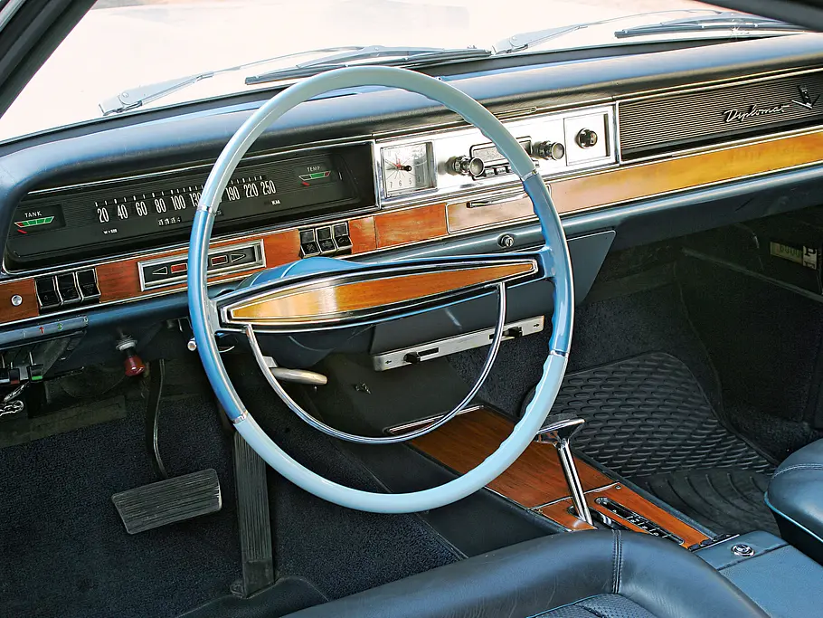 Opel Diplomat V8 Coupe Fahrbericht Bilder technische Daten Cockpit