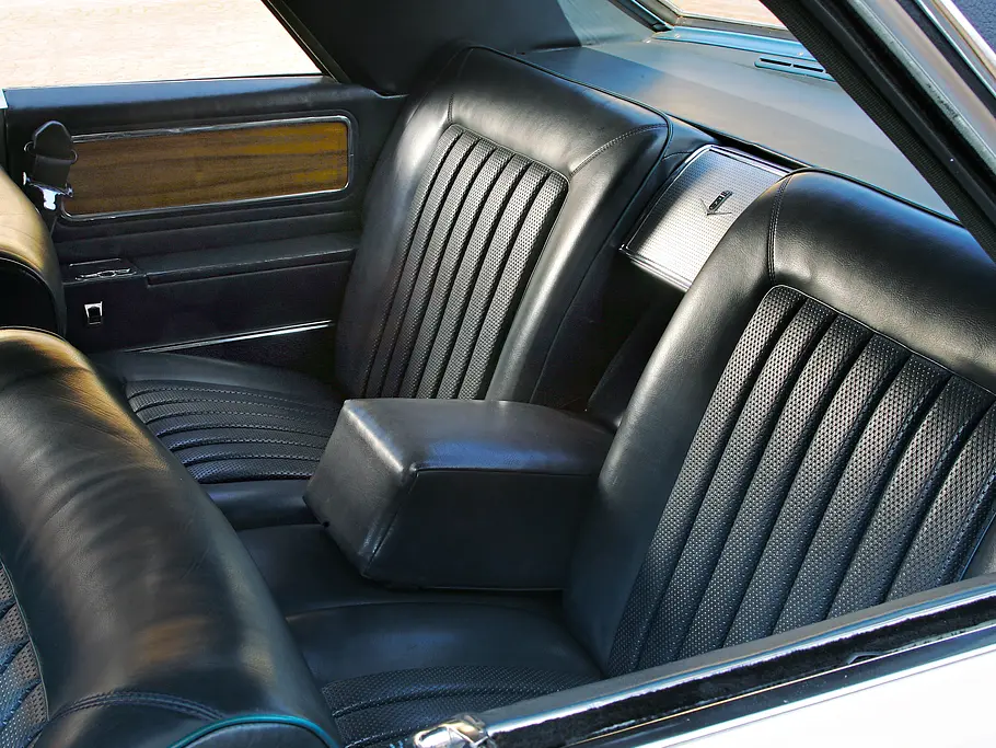 Opel Diplomat V8 Coupe Fahrbericht Bilder technische Daten Rücksitze