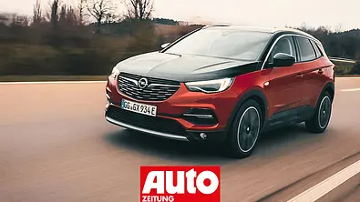 Opel Grandland X Hybrid4 (2020) - Foto: Opel