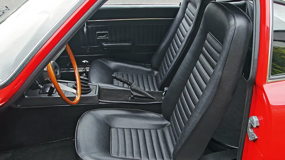 Die Sitze des Opel GT 1900 Bilder