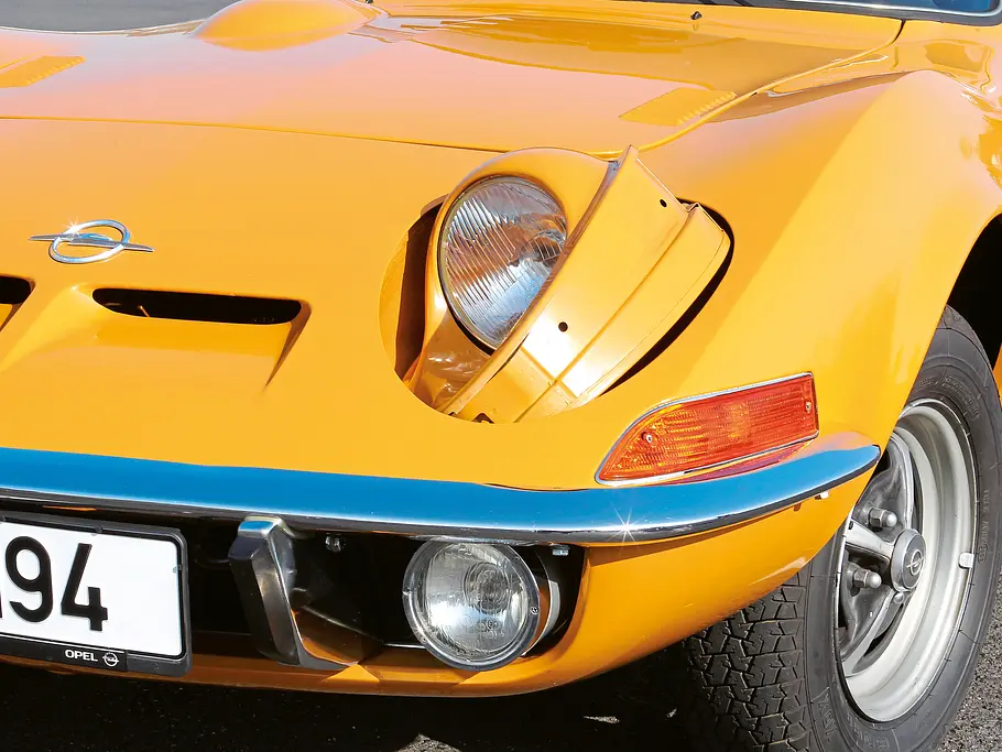 Opel GT 1900 Fahrbericht Bilder technische Daten Klappscheinwerfer
