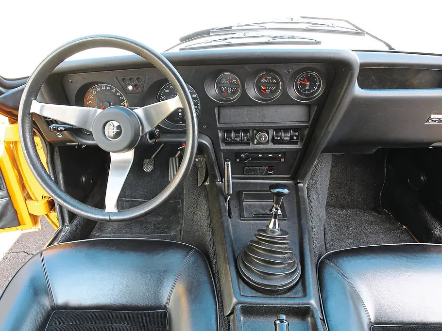 Opel GT 1900 Fahrbericht Bilder technische Daten Cockpit
