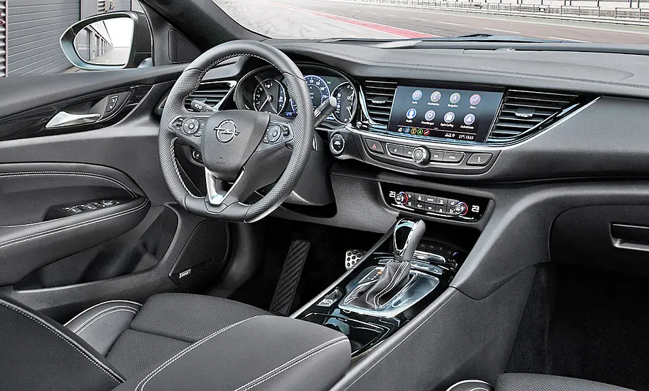 Opel Insignia Sports Tourer GSi Facelift