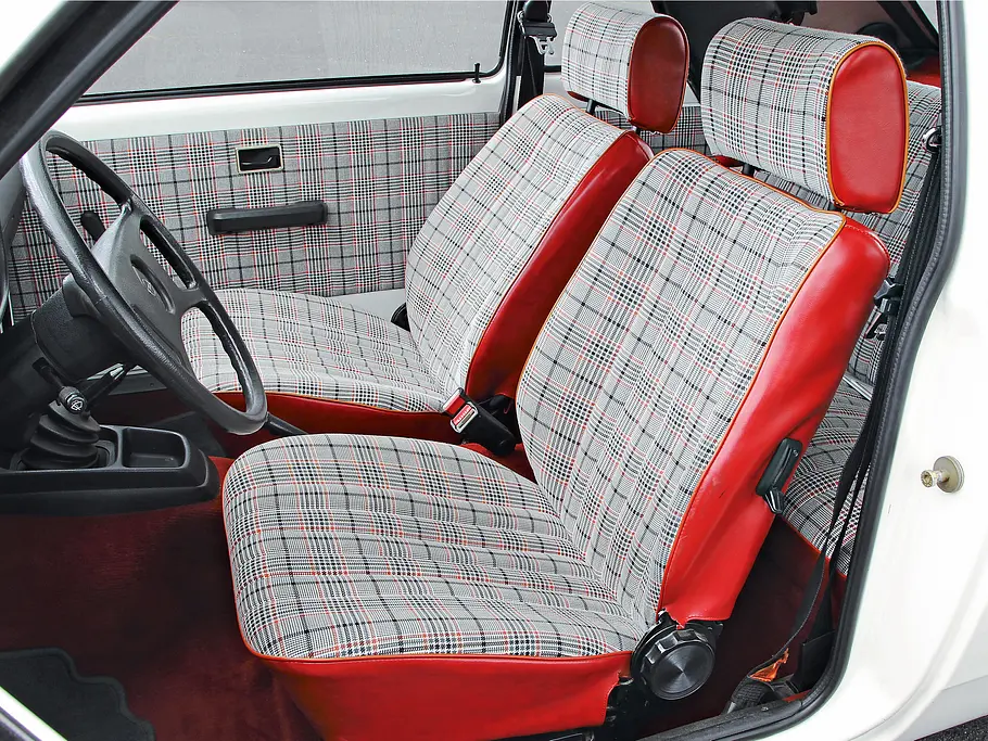 VW 1303 Cabrio Inj. Opel Kadett Aero 1.6 S Vergleich Bilder technische Daten Sitze