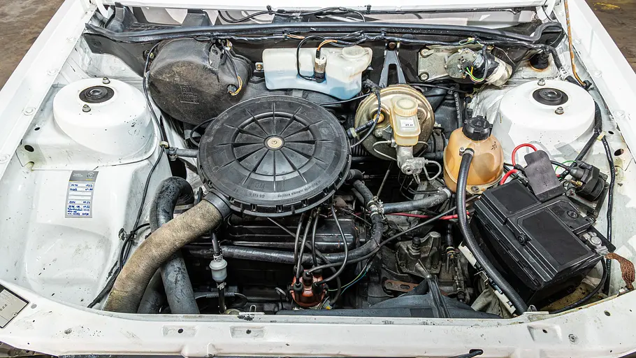 Der Motor des Opel Kadett D Berlina