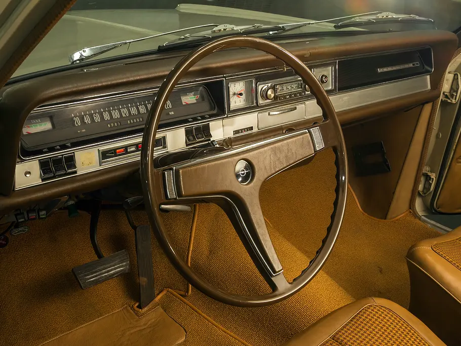 Opel Kapitän: 1965 - 1968 75 Jahre Opel Kapitän A Jubiläum Cockpit