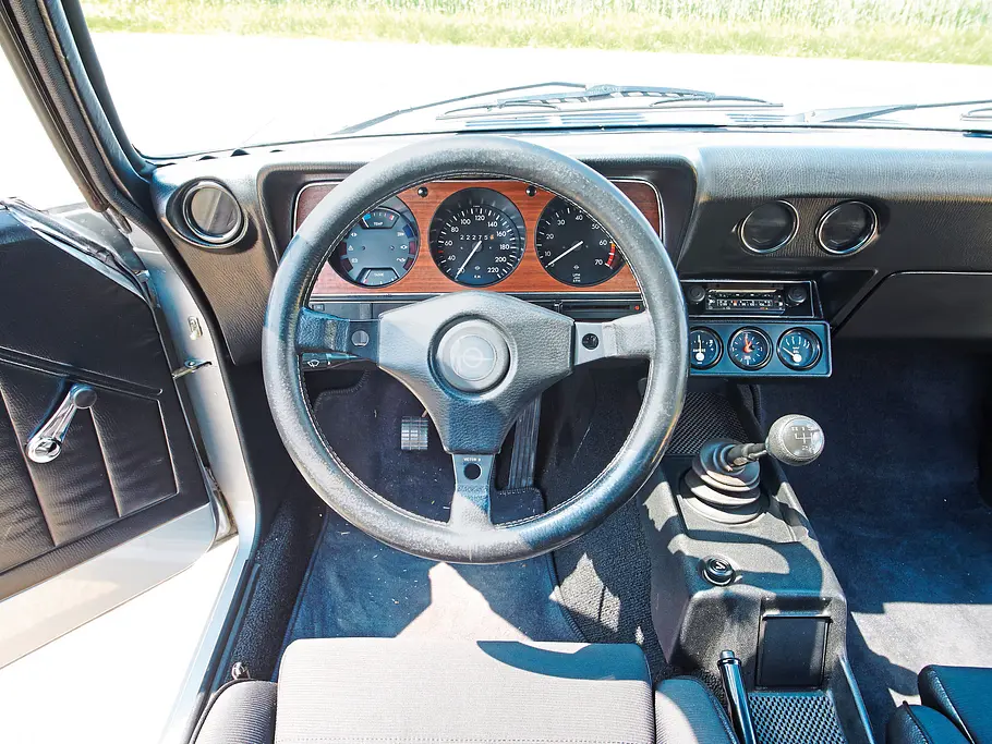 Opel Manta A GT/E Opel Manta A GT/E Vergleich Bilder technische Daten Cockpit
