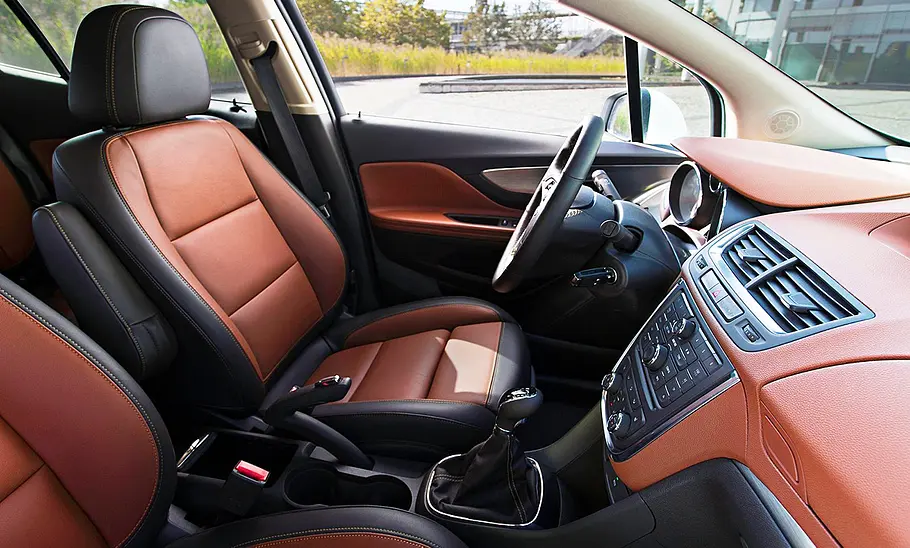 Opel Mokka (2013) Opel Mokka (2013)