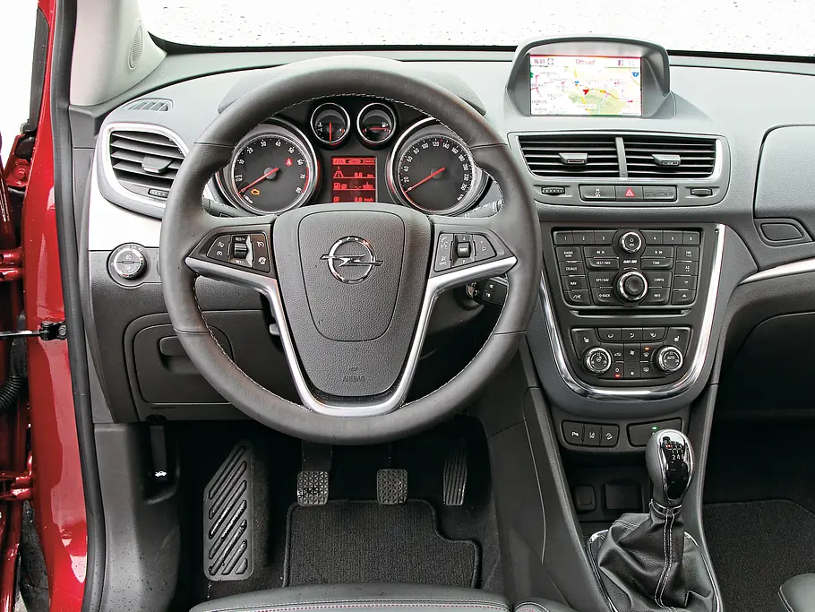 Markenvergleich: Ford Kuga vs. Opel Mokka Opel Mokka Vergleich Bilder technische Daten Cockpit