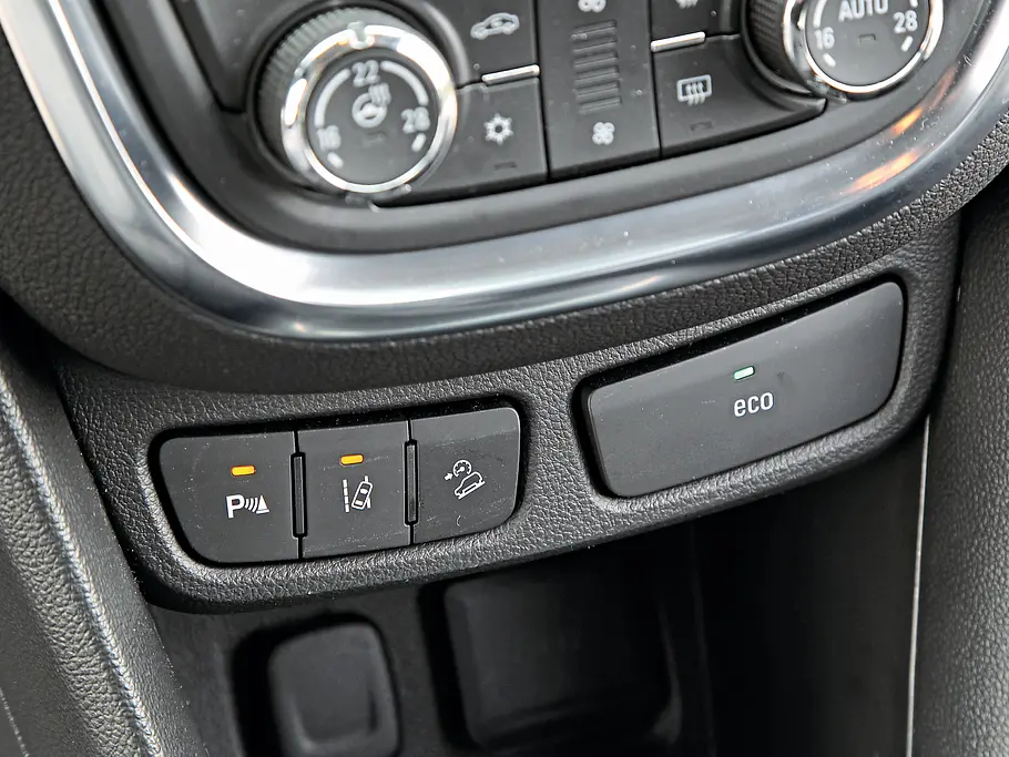 Markenvergleich: Ford Kuga vs. Opel Mokka Opel Mokka Vergleich Bilder technische Daten Assistenzsystem