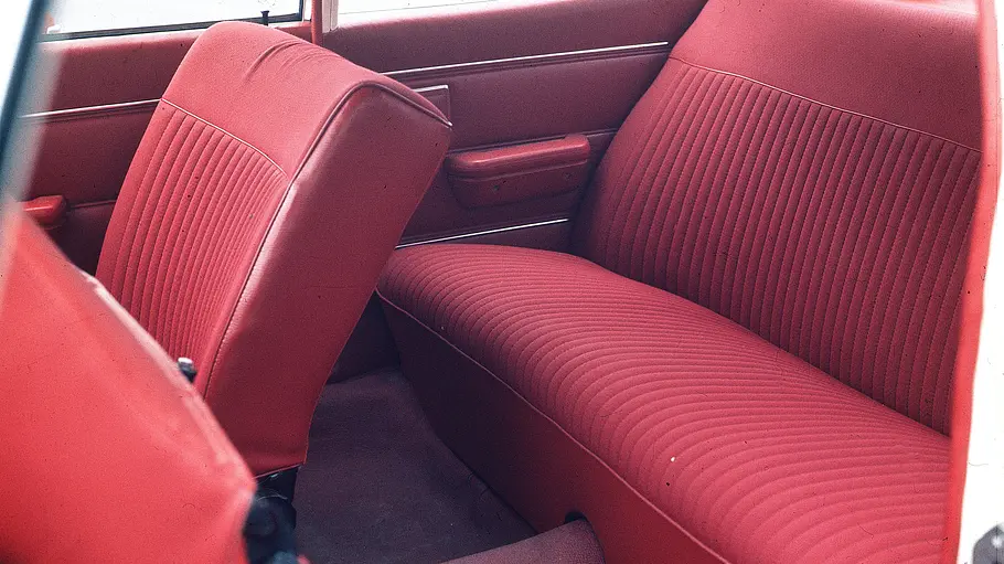 Die Rücksitze des Opel Rekord C
