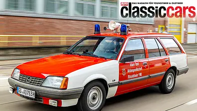 Der Opel Rekord E Caravanfahrend von schräg vorne fotografiert. - Foto: Frank Ratering