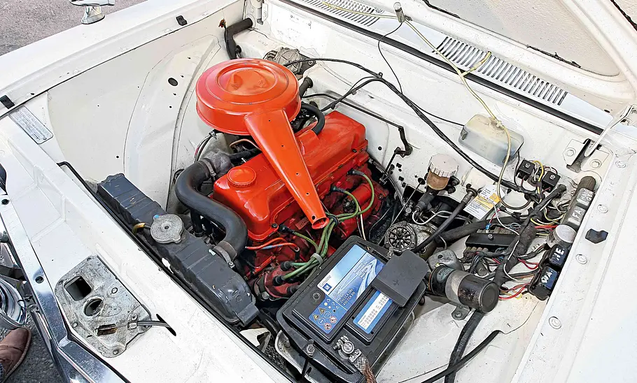 Opel Rekord B Der Motor des Opel Rekord B.