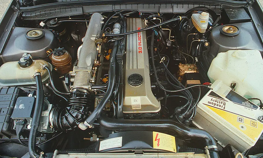 Opel Senator B Der Motor des Opel Senator B.