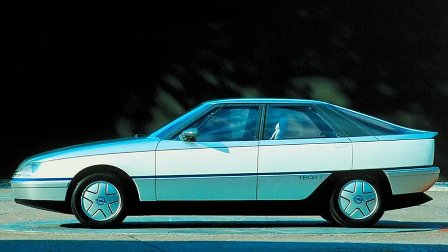 Opel Tech I statisch von der Seite fotografiert. 