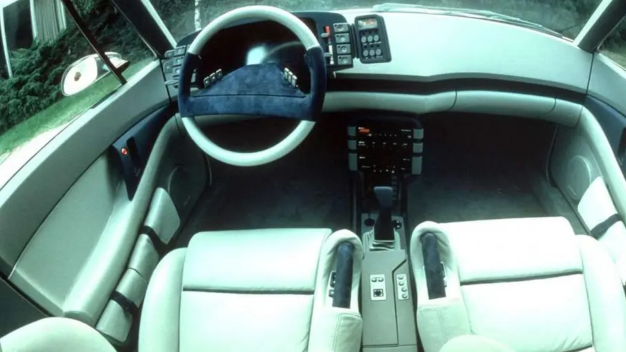 Das Cockpit des Opel Tech I. 