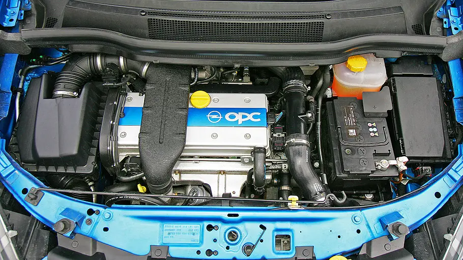 Opel Zafira OPC Der Motor des Opel Zafira OPC.