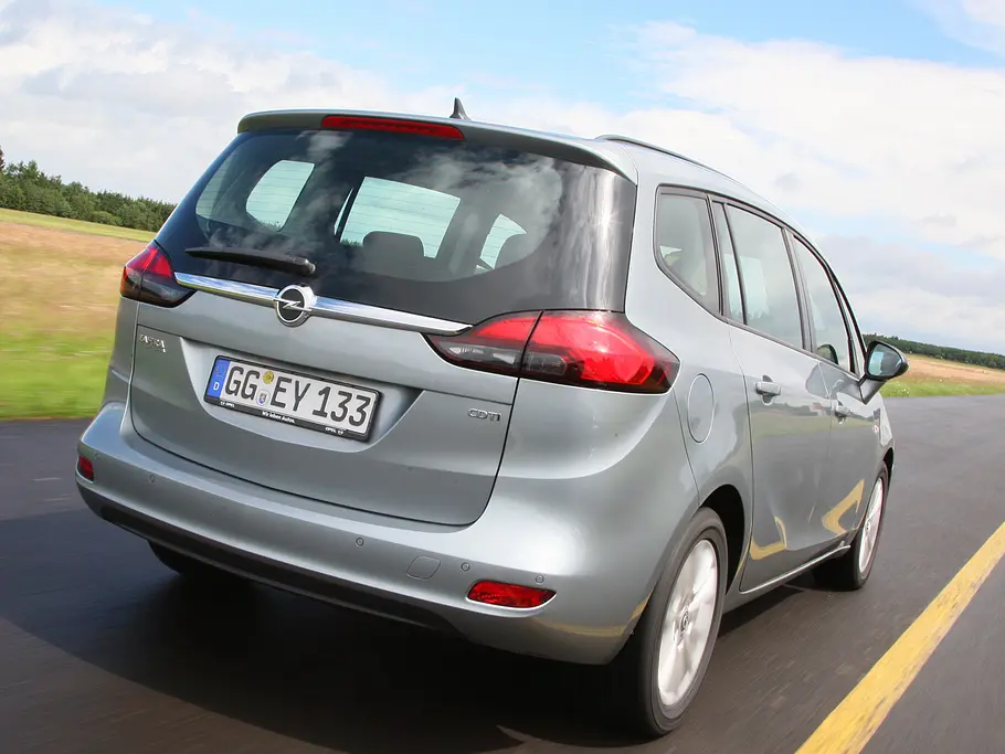 Opel Zafira Tourer 2.0 CDTI Opel Zafira Tourer 2.0 CDTI - Höchstgeschwindigkeit