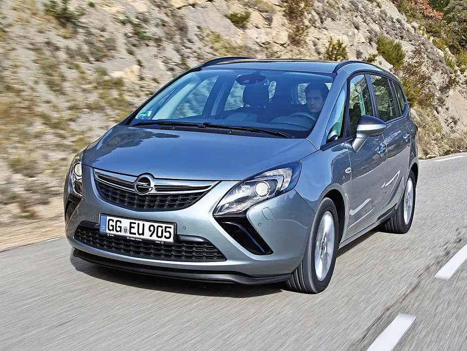Opel Zafira Tourer 2.0 CDTI Opel Zafira Tourer 2.0 CDTI Van Diesel Vierzylinder Test