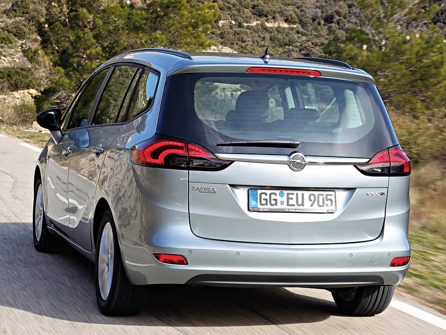 Opel Zafira Tourer 2.0 CDTI Opel Zafira Tourer 2.0 CDTI Van Diesel Vierzylinder Test