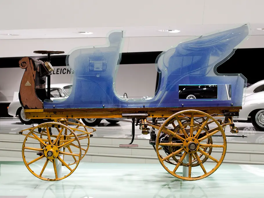 P1 erster Porsche der Welt Elektro-Kutsche Ferdinand Porsche Bilder Porsche AG