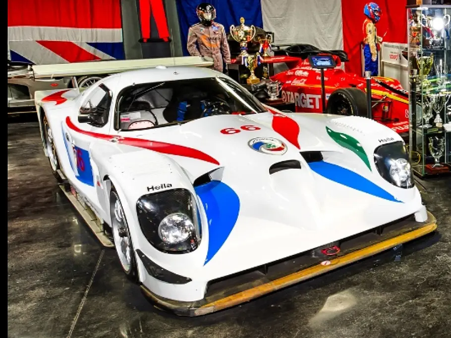 Panoz zeigt restaurierten GTR-1 in Dubai Panoz Esperante GTR-1