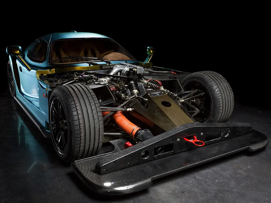Panoz zeigt restaurierten GTR-1 in Dubai Panoz Esperante GTR-1