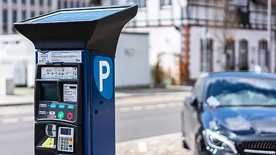 Parkautomat - Foto: IMAGO / CHROMORANGE