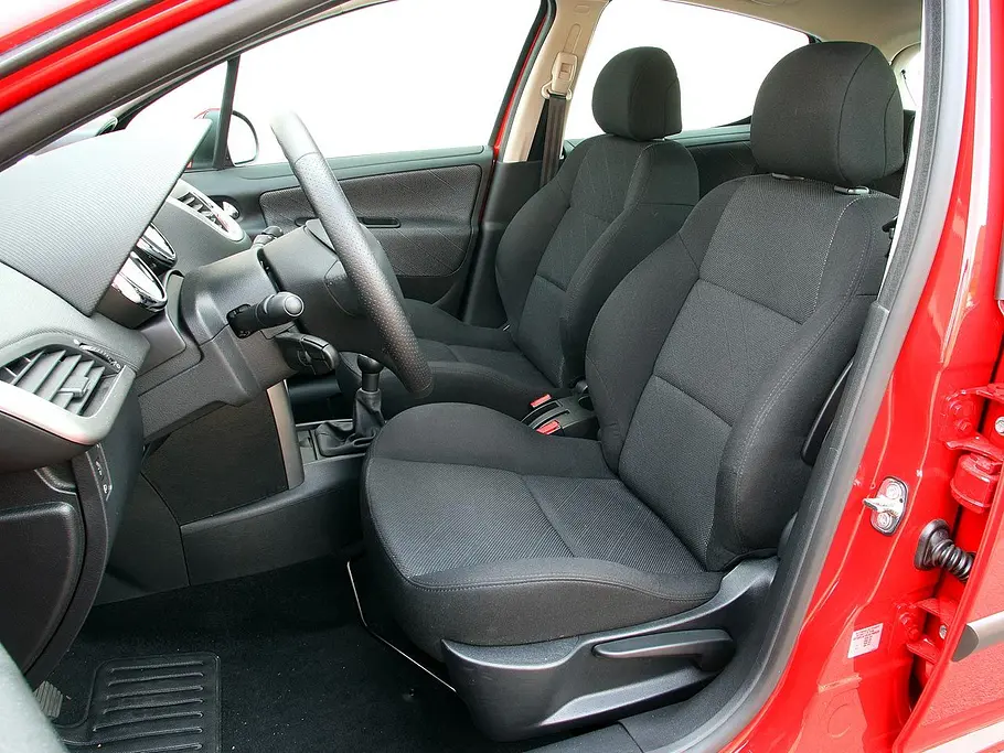Peugeot 207 95 VTi