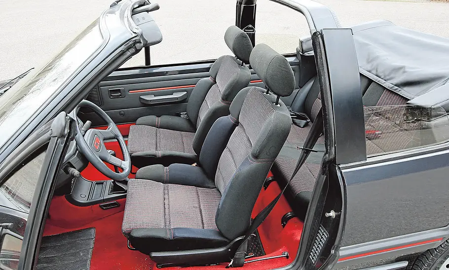Peugeot 205 CTi Peugeot 205 CTi Innenraum
