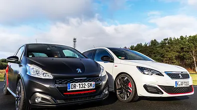 Peugeot 208 GTI Peugeot 308 GTI by peugeot sport