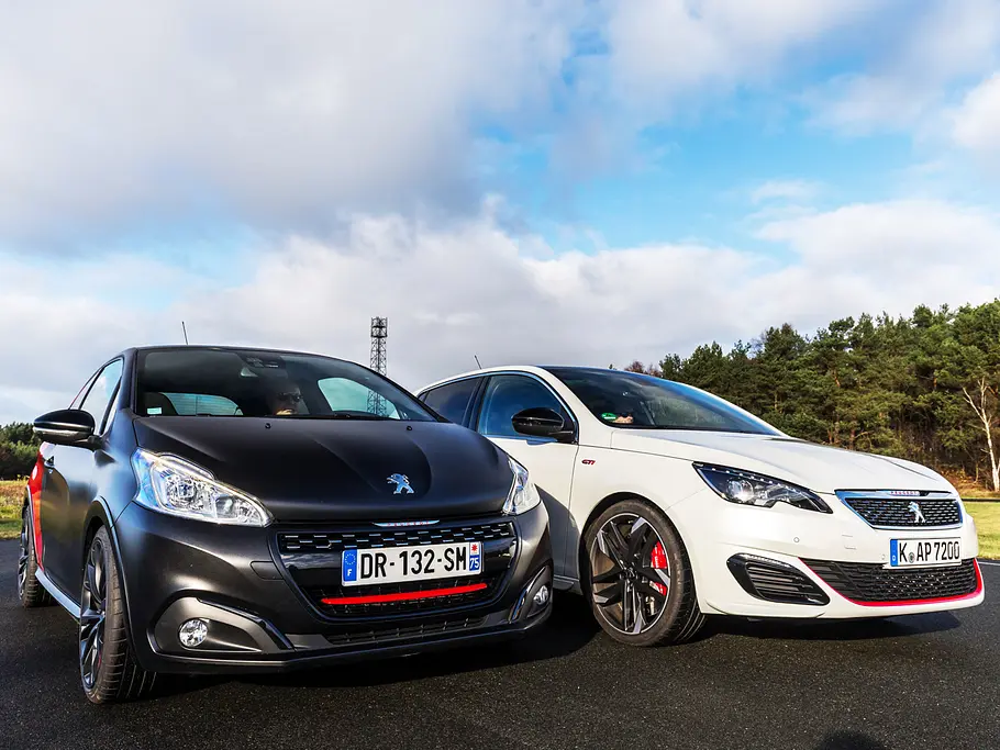 Peugeot 208 GTI Peugeot 308 GTI by peugeot sport