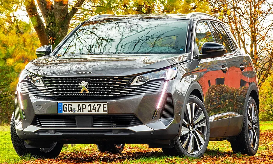 Peugeot 3008 Facelift (2020) Peugeot 3008 Facelift (2020)