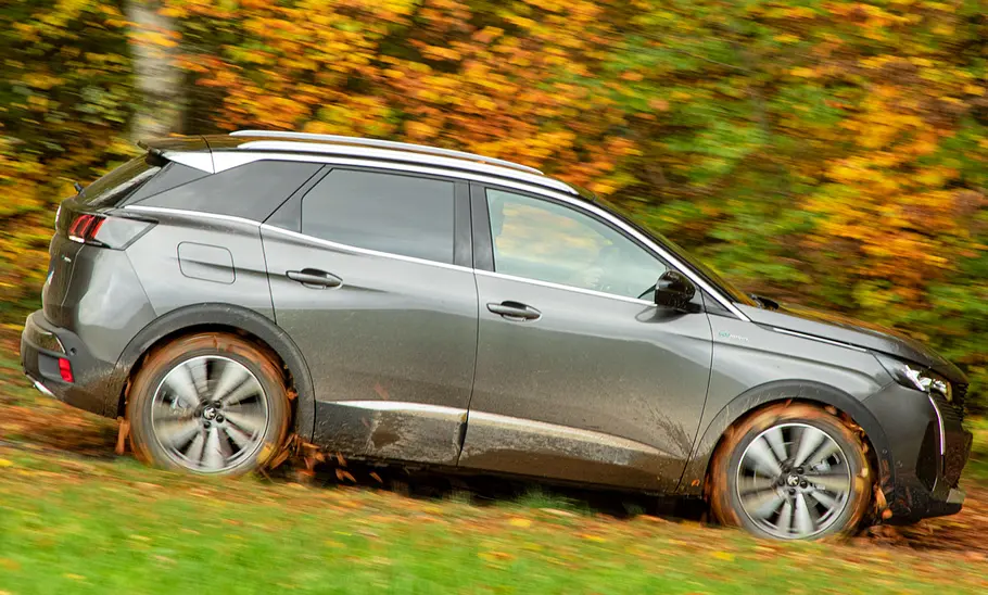 Peugeot 3008 Facelift (2020) Peugeot 3008 Facelift (2020)