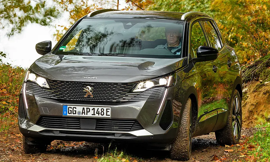 Peugeot 3008 Facelift (2020) Peugeot 3008 Facelift (2020)