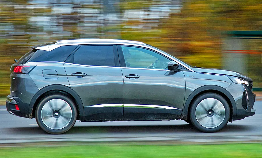 Peugeot 3008 Facelift (2020) Peugeot 3008 Facelift (2020)