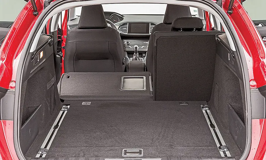 Der Kofferraum des Peugeot 308 SW.